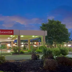 Ramada By Wyndham North Otel
